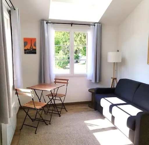 Peaceful Studio In Coye-La-Foret