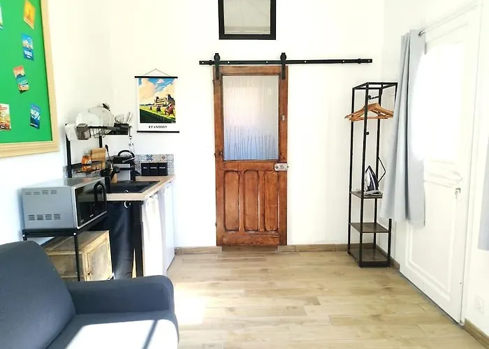 Peaceful Studio In Coye-La-Foret